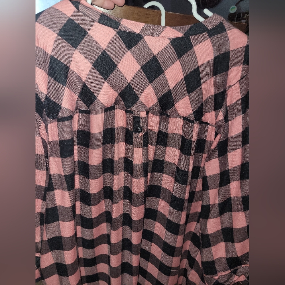 torrid Pink and Black Plaid Tunic Top - Picture 3 of 4